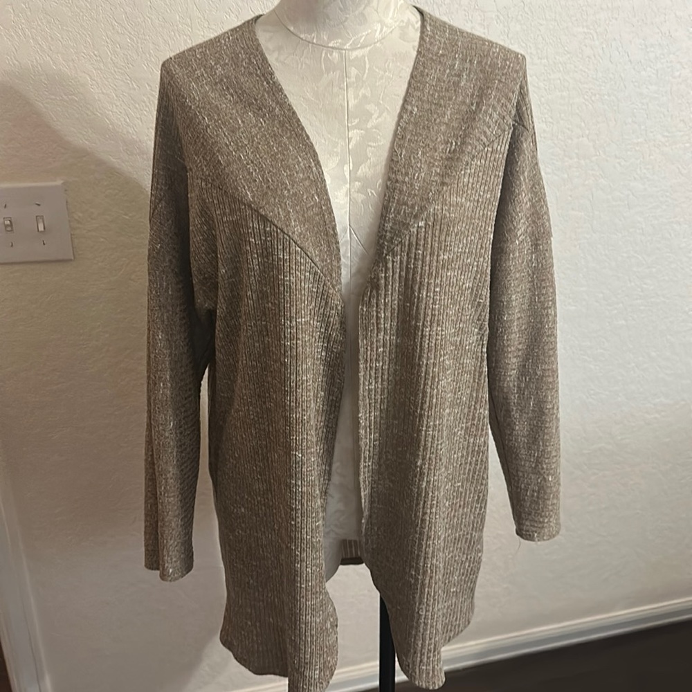 Motherhood Maternity- Large Tan/Brown almost heathered look textured cardigan 😍